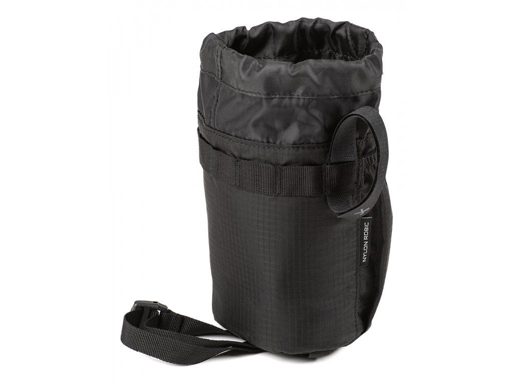 Zadní strana Acepac Fat Bottle Bag MKIII s upevňovacími popruhy