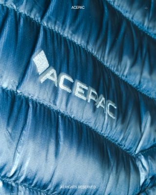 Léto není vždycky 25 °C. Micron je bunda, která váží pár stovek gramů, sbalíš ji do vlastní kapsy, a v rozhodujícím...