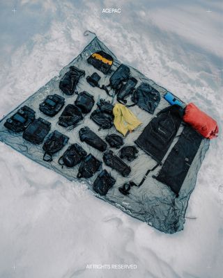 Přesně takhle si představujeme život našich brašen. Venku a v podmínkách, které prověří každý detail. Když vidíme...