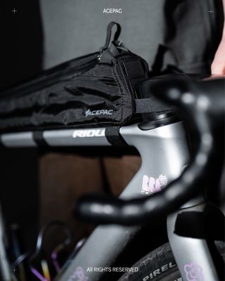 Fuel Bag jsme vytvořili proto, aby bylo možné mít důležité věci po ruce. Fuel Bag XL proto, aby se vešly i tehdy, když...